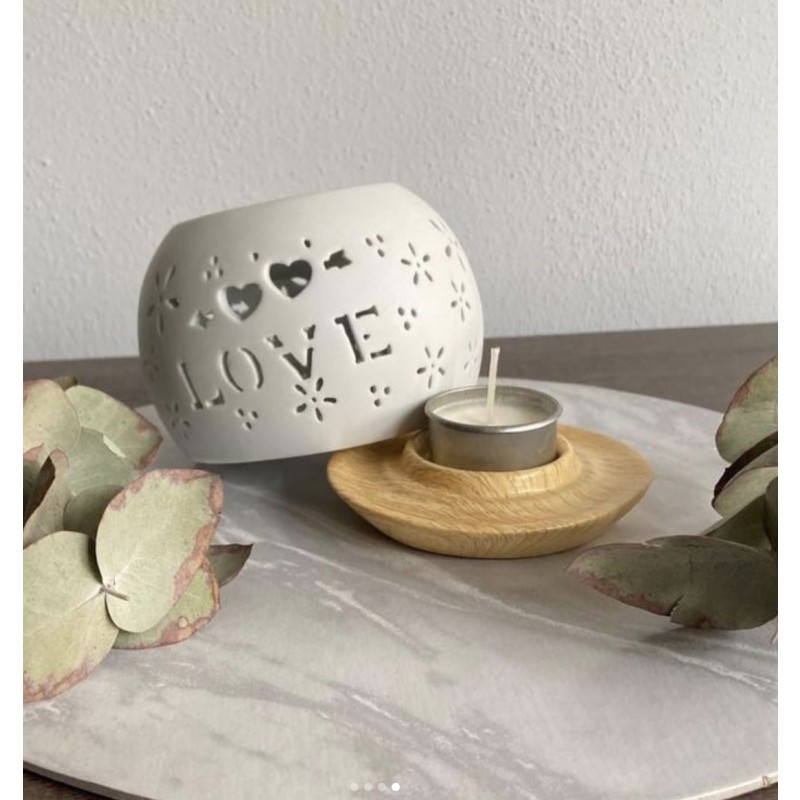 5206753048824_7 🌿 ΑΡΩΜΑΤΙΣΤΗΣ ΑΙΘΕΡΙΩΝ ΕΛΑΙΩΝ ΣΦΑΙΡΑ 10x9cm VC2955 Δώσε στον χώρο σου χαλαρωτική ατμόσφαιρα με τον σφαιρικό αρωματιστή αιθερίων ελαίων VC2955. Με κομψό design και λειτουργία με κεράκι ρεσώ, διαχέει ευχάριστα αρώματα δημιουργώντας στιγμές ευεξίας και ζεστασιάς στο σπίτι ή τον επαγγελματικό σου χώρο.