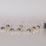 Σειρά 10 LED με Disco Μπαλίτσες – Θερμό Λευκό, Μπαταρίας, Χρονοδιακόπτης