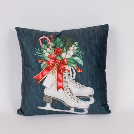 Μαξιλάρι με Παγοπέδιλα 40x40cm – Χριστουγεννιάτικο Διακοσμητικό .Χριστουγεννιάτικο μαξιλάρι 40x40cm με σχέδιο παγοπέδιλα. Άνετο και διακοσμητικό, ιδανικό για καναπέ, πολυθρόνα ή κρεβάτι με festive διάθεση.