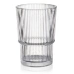 μοντέρνο ποτήρι νερού