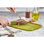 βάση κοπής αντιολισθητική, σανίδα κοπής με τρίφτη, chopping board, cutting board kitchen, πολυλειτουργική βάση κοπής, τρίφτης κουζίνας, εργαλείο κουζίνας, αξεσουάρ κουζίνας, σανίδα κοπής μεγάλη, βάση κοπής πλαστική.